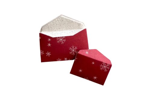 Miniatur Briefumschlag Dunkelrot mit Schneeflocken